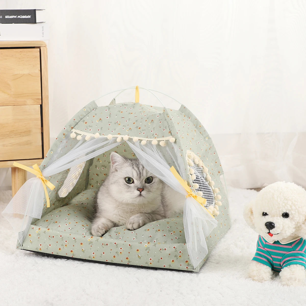 Cozy Cat Tent Bed – Warm Indoor Pet House with Soft Cushion