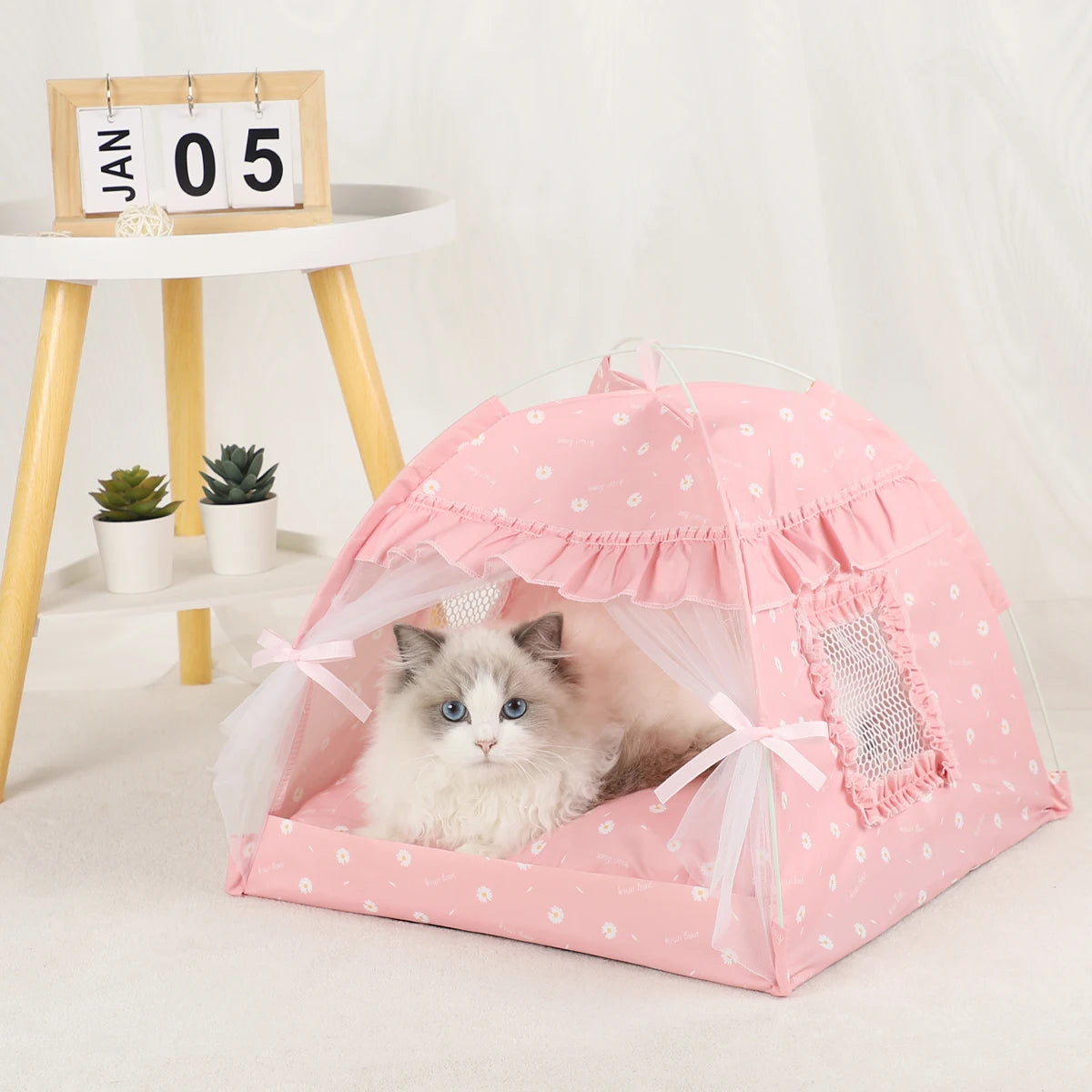 Cozy Cat Tent Bed – Warm Indoor Pet House with Soft Cushion