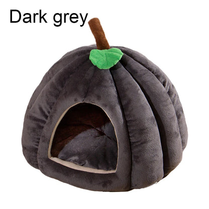 3D Pumpkin Cat & Dog Bed – Warm Semi-Enclosed Pet House for Winter