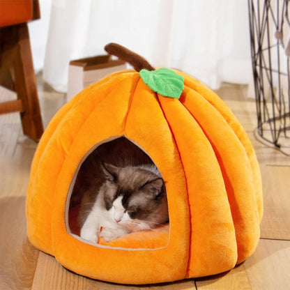 3D Pumpkin Cat & Dog Bed – Warm Semi-Enclosed Pet House for Winter