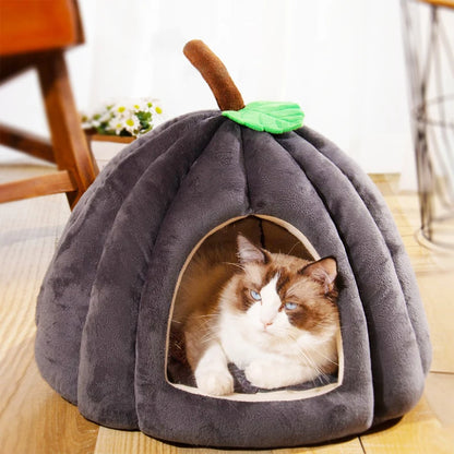 3D Pumpkin Cat & Dog Bed – Warm Semi-Enclosed Pet House for Winter